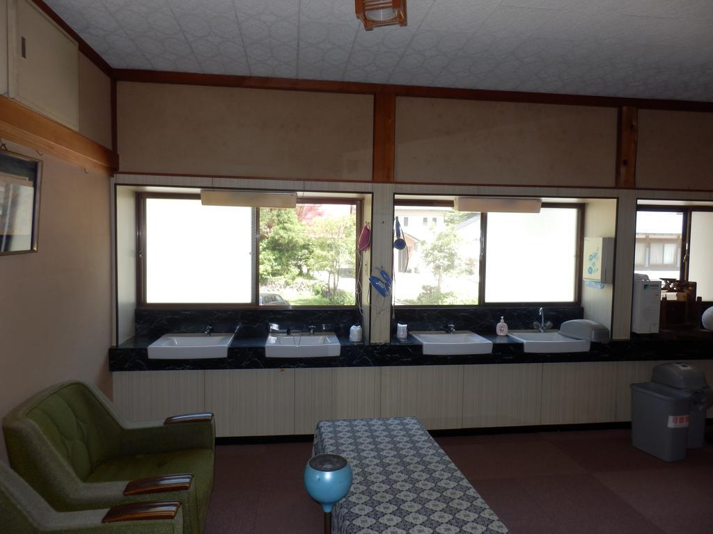 南砺 吉野家旅馆酒店 外观 照片