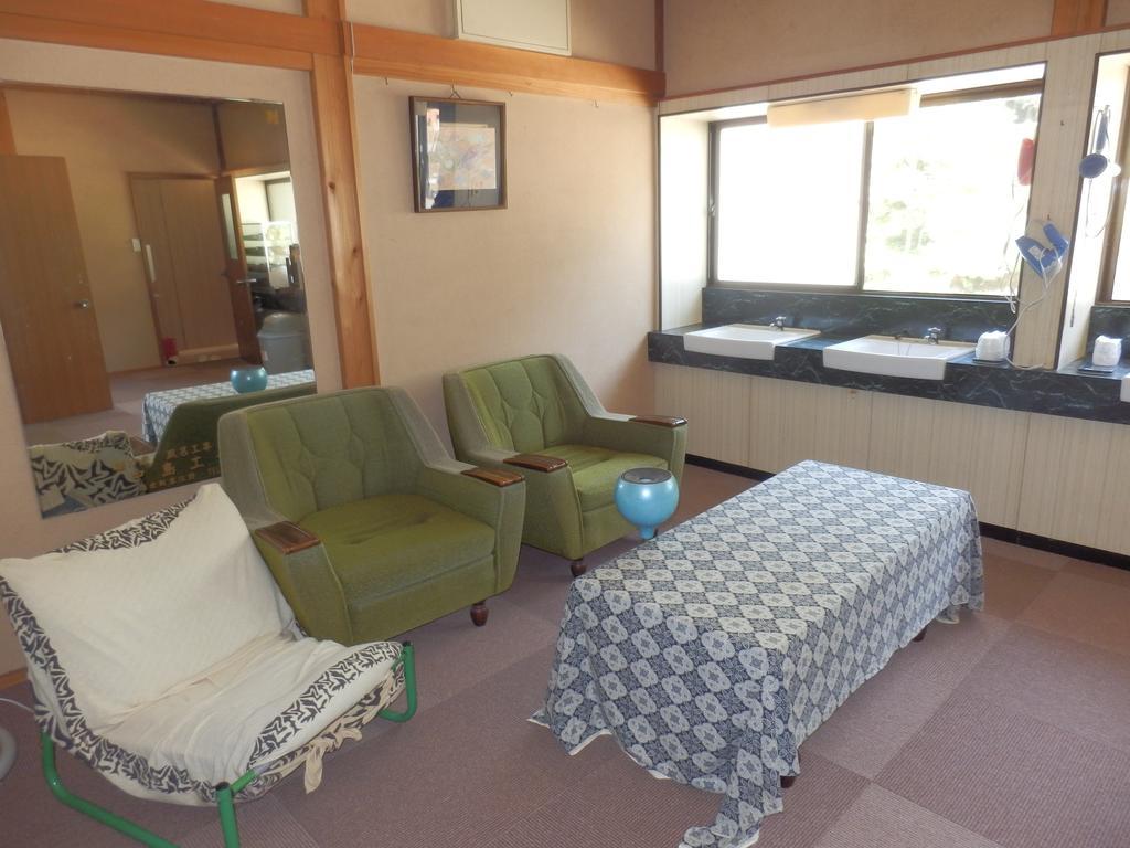 南砺 吉野家旅馆酒店 外观 照片