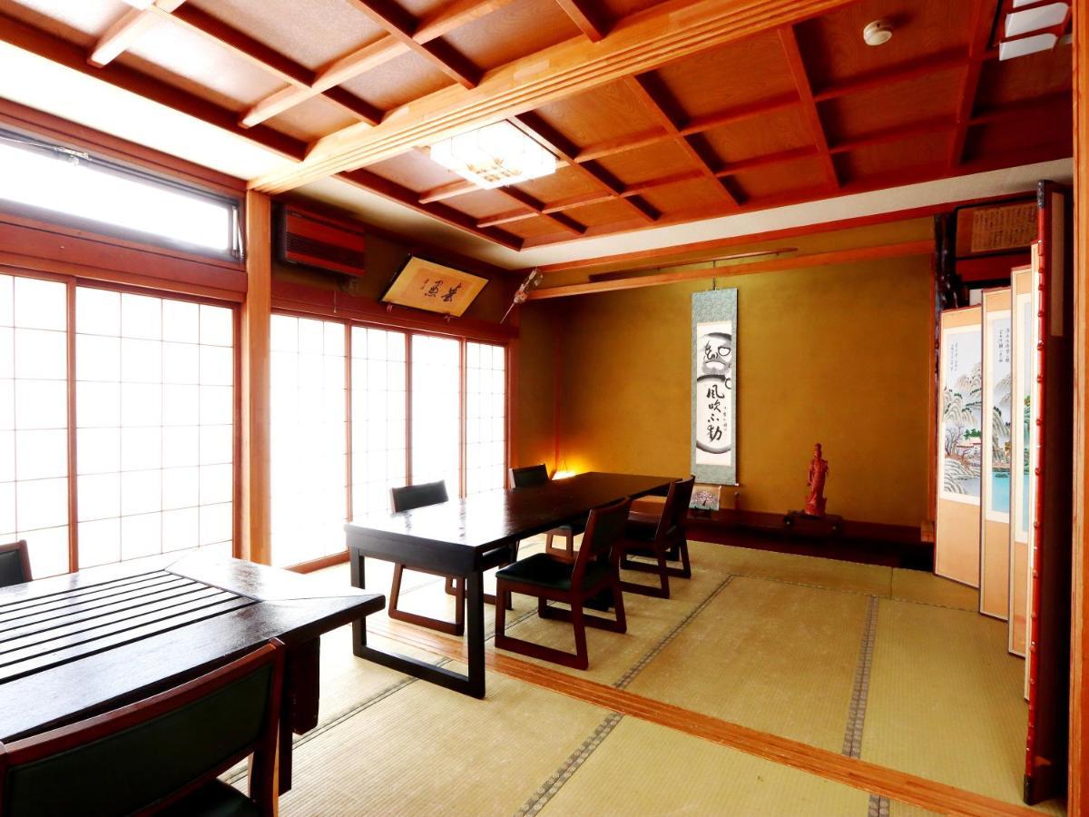 南砺 吉野家旅馆酒店 外观 照片